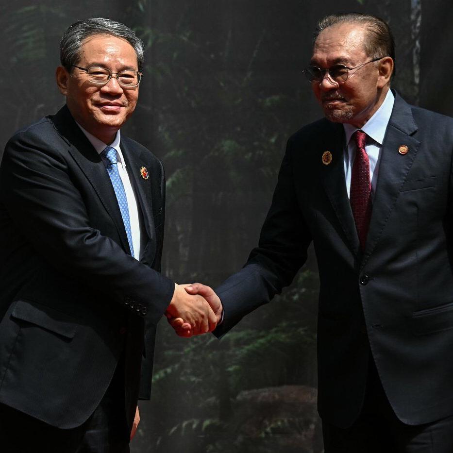 Malaysia's Anwar calls for dialogue over coercion at ASEAN's East Asia summit